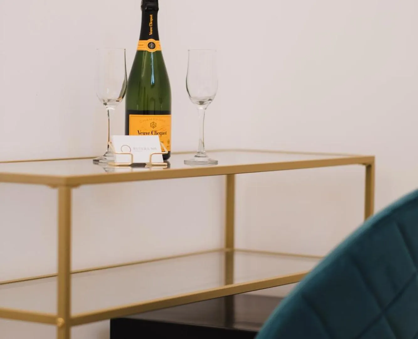 Butera 505-Luxury Suites Μπαγκερία 0*,